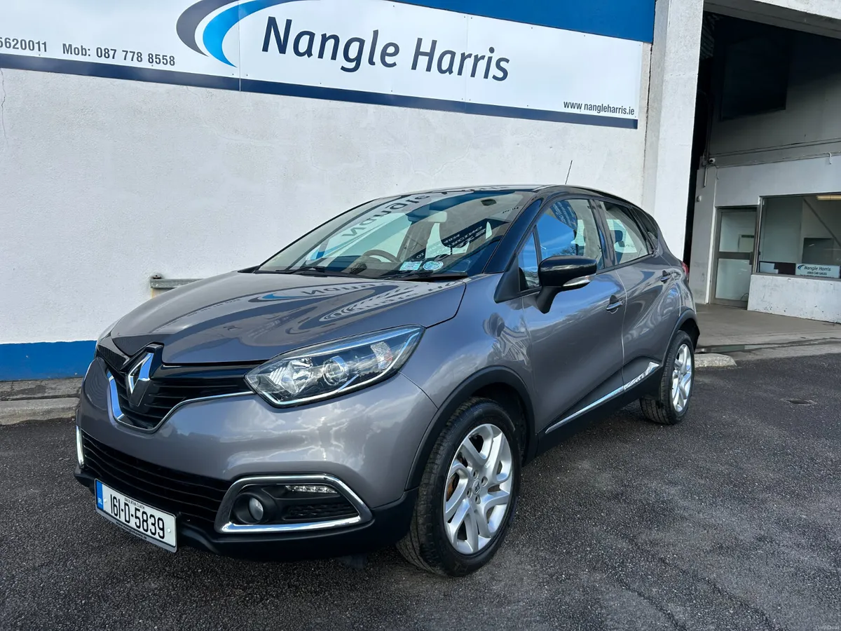 Renault Captur..  LOW KMS - Image 1