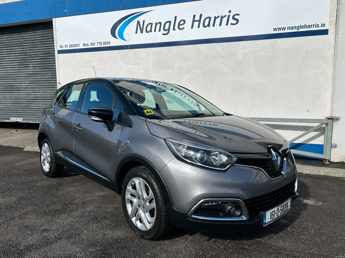 Renault Captur..  LOW KMS - Image 3