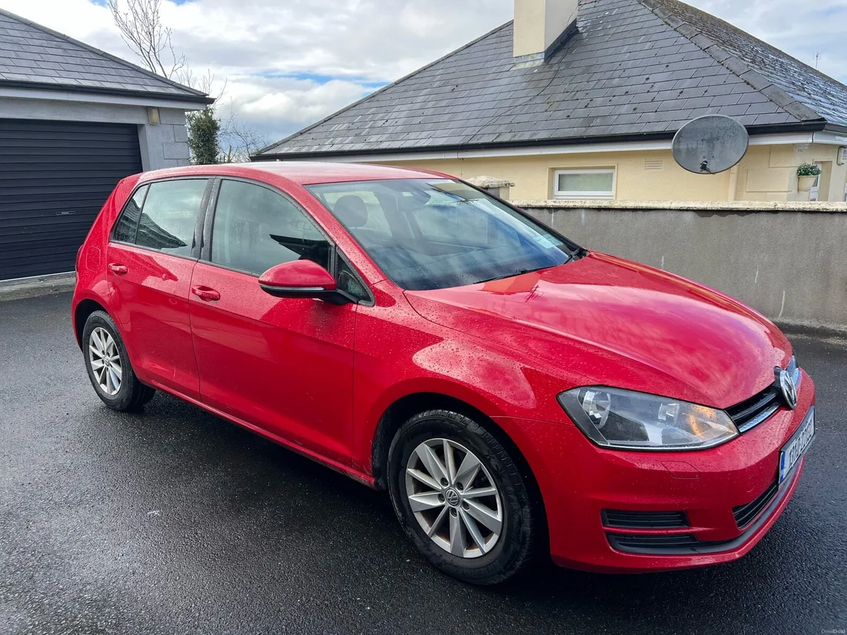 Volkswagen Golf 1.2 TSI Manual 146km starter car - Image 1