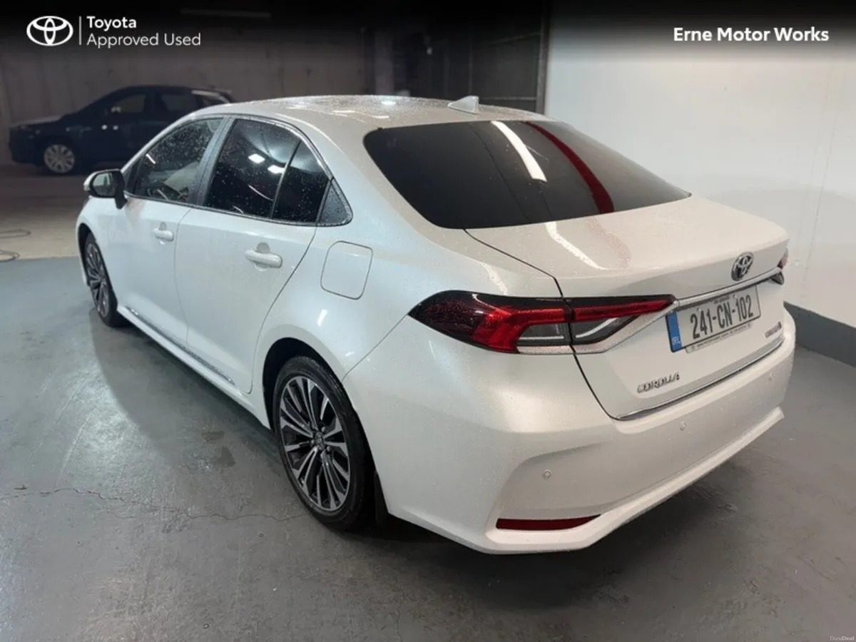 Toyota Corolla COROLLA LUNA SPORT SALOON*REDUCED B - Image 3