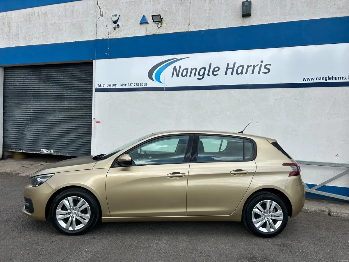 Peugeot 308 ONE OWNER. - Image 2