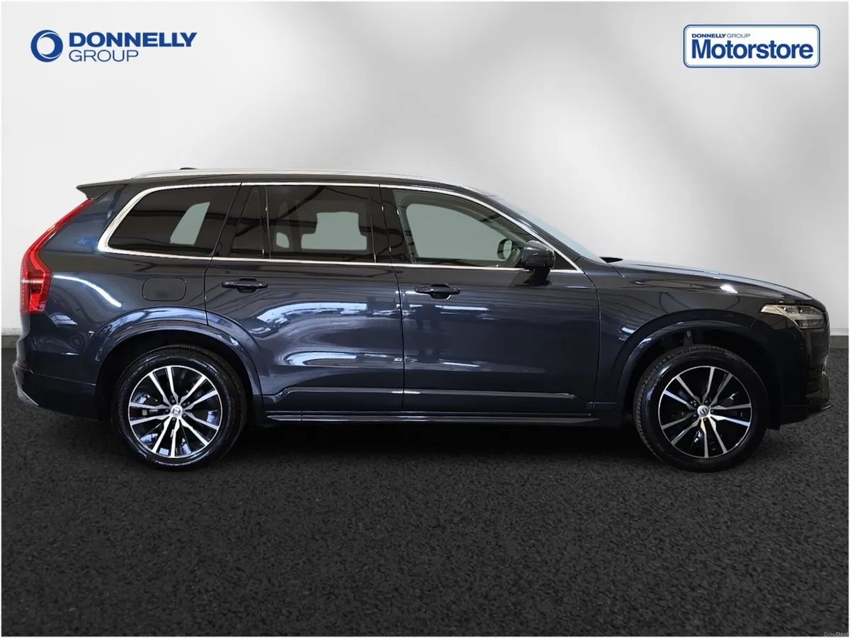 Volvo XC90 Estate Momentum - Image 3