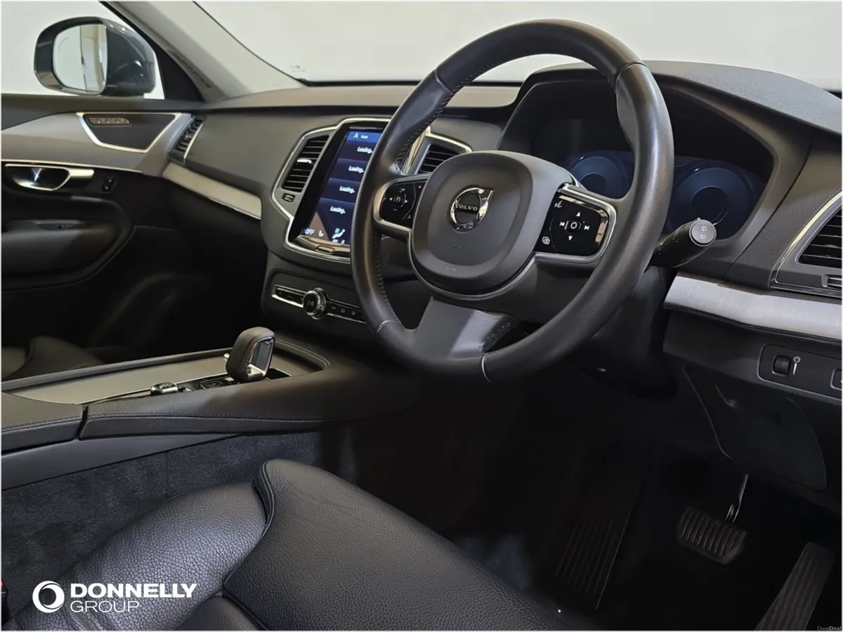 Volvo XC90 Estate Momentum - Image 4