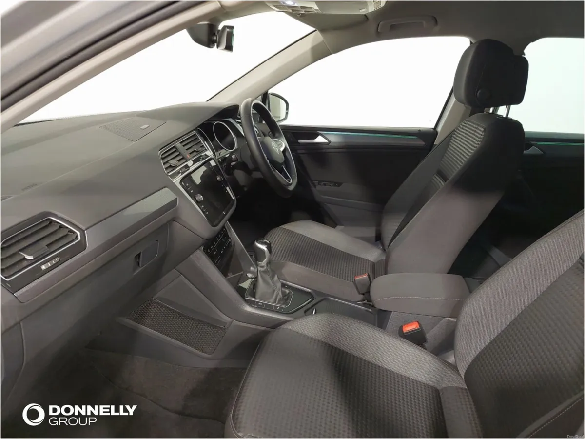 Volkswagen Tiguan Estate Special Edition Active - Image 2