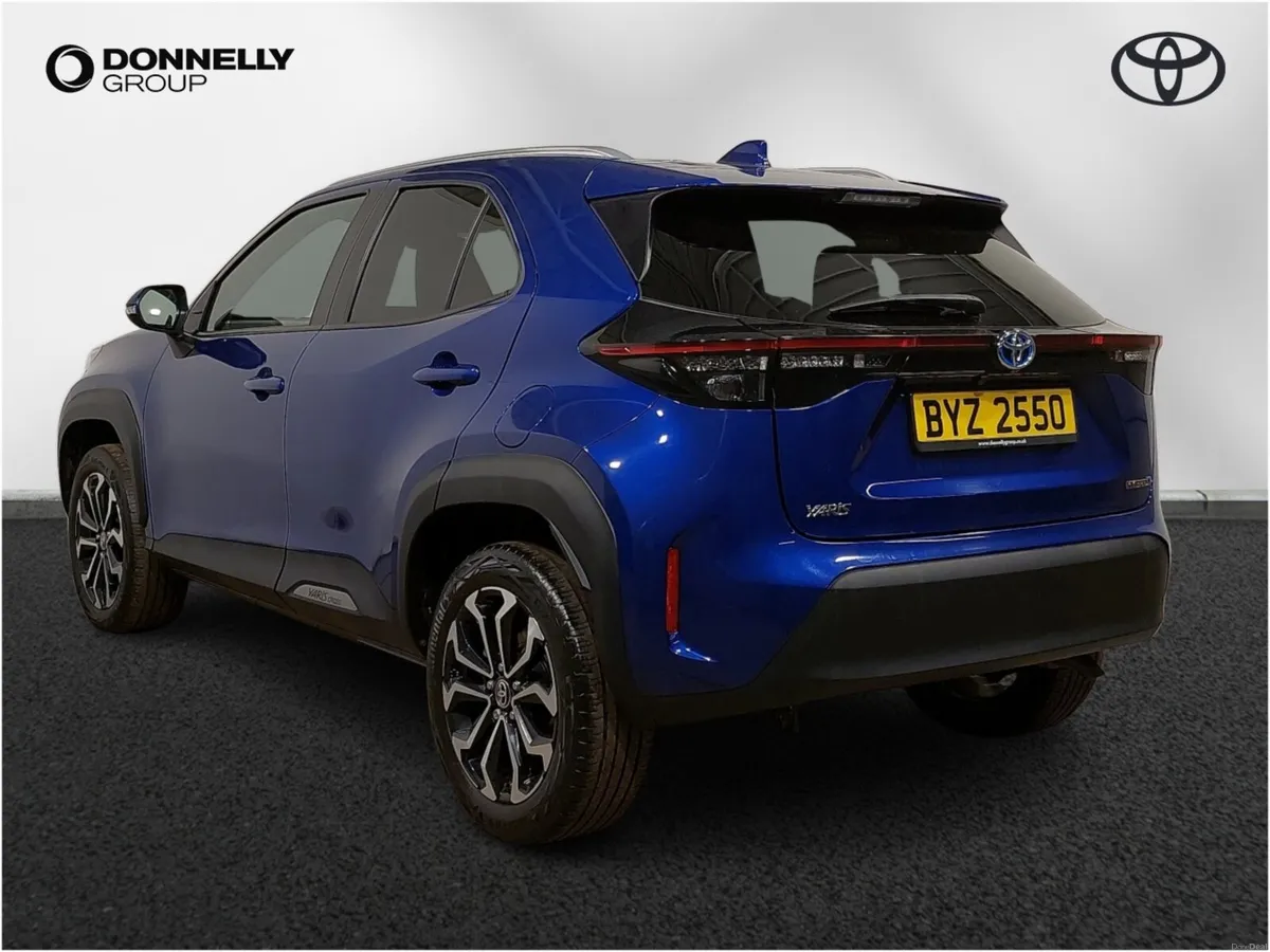 Toyota Yaris Cross Estate Design - Image 2