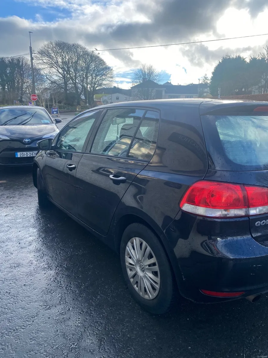 Volkswagen Golf 2010 - Image 5
