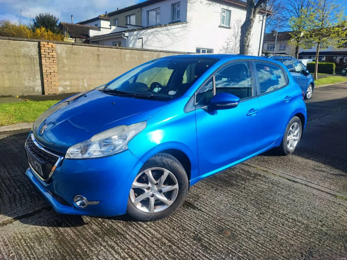 132 Peugeot 208 - Image 3