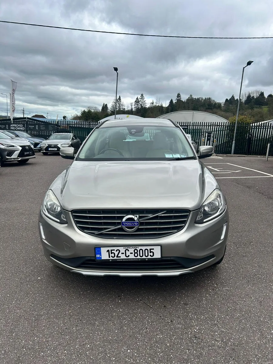 2015 Volvo XC60 D4 2.0 Diesel SUV Only 222000 Klm - Image 2