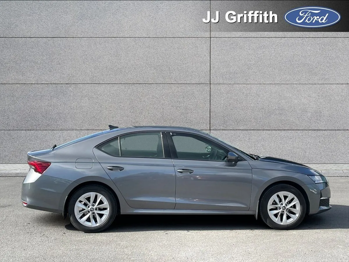 Skoda Octavia Selection 1.5TSI 115HP - Image 4