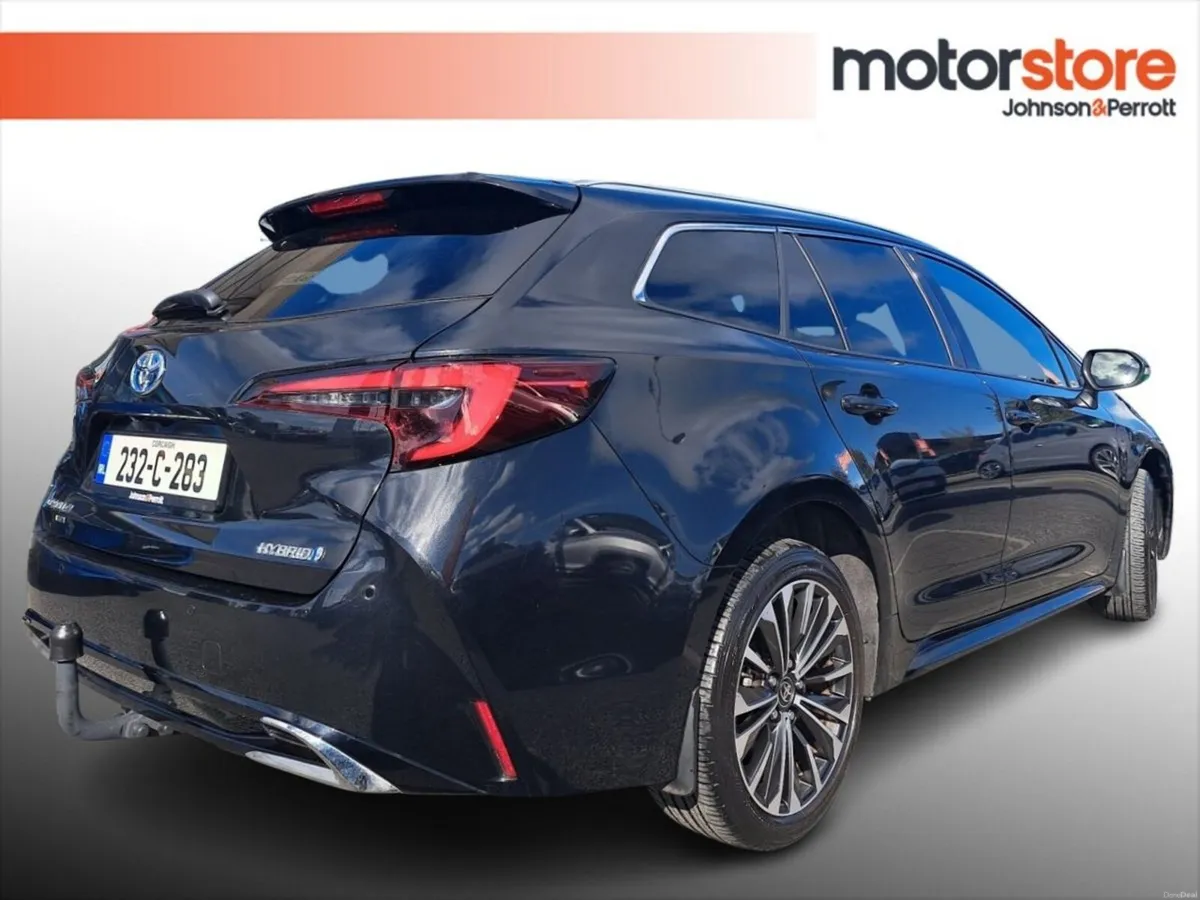 Toyota Corolla 1.8 Hybrid Sol Estate - Image 2