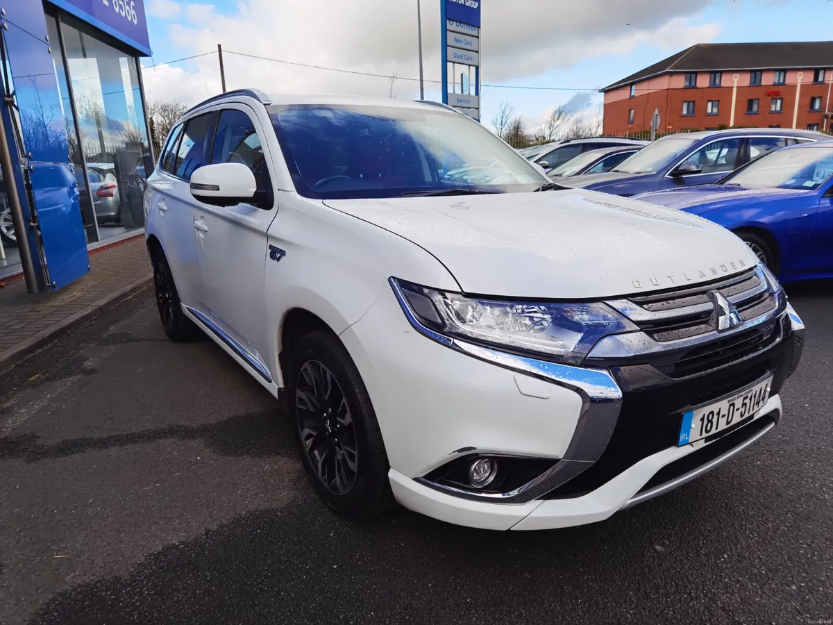 MITSUBISHI OUTLANDER 2.0 5H AUTOMATIC PHEV - Image 3