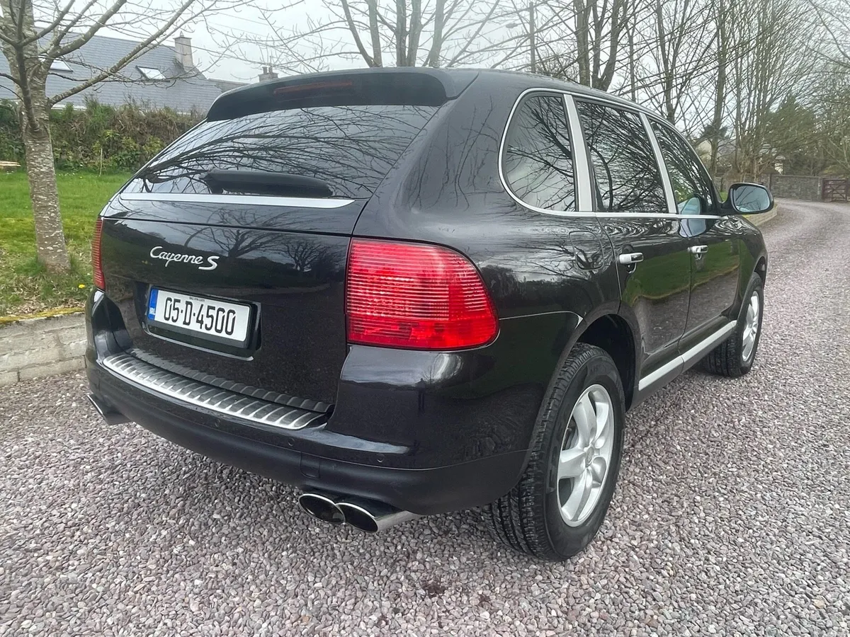 Porsche Cayenne Crew cab 2005 4.5 V8 - Image 3