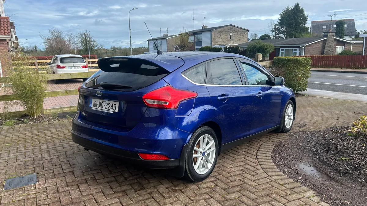 Ford Focus 1.6 tdci 2016 (NCTd 02/28) - Image 3