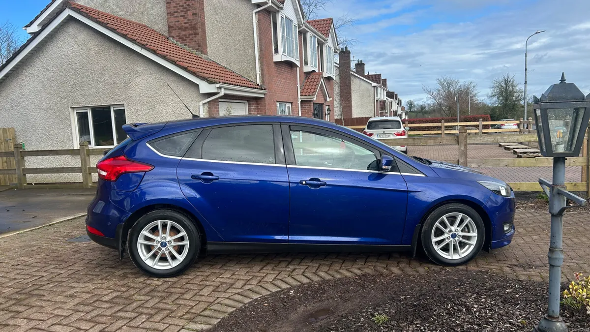 Ford Focus 1.6 tdci 2016 (NCTd 02/28) - Image 2