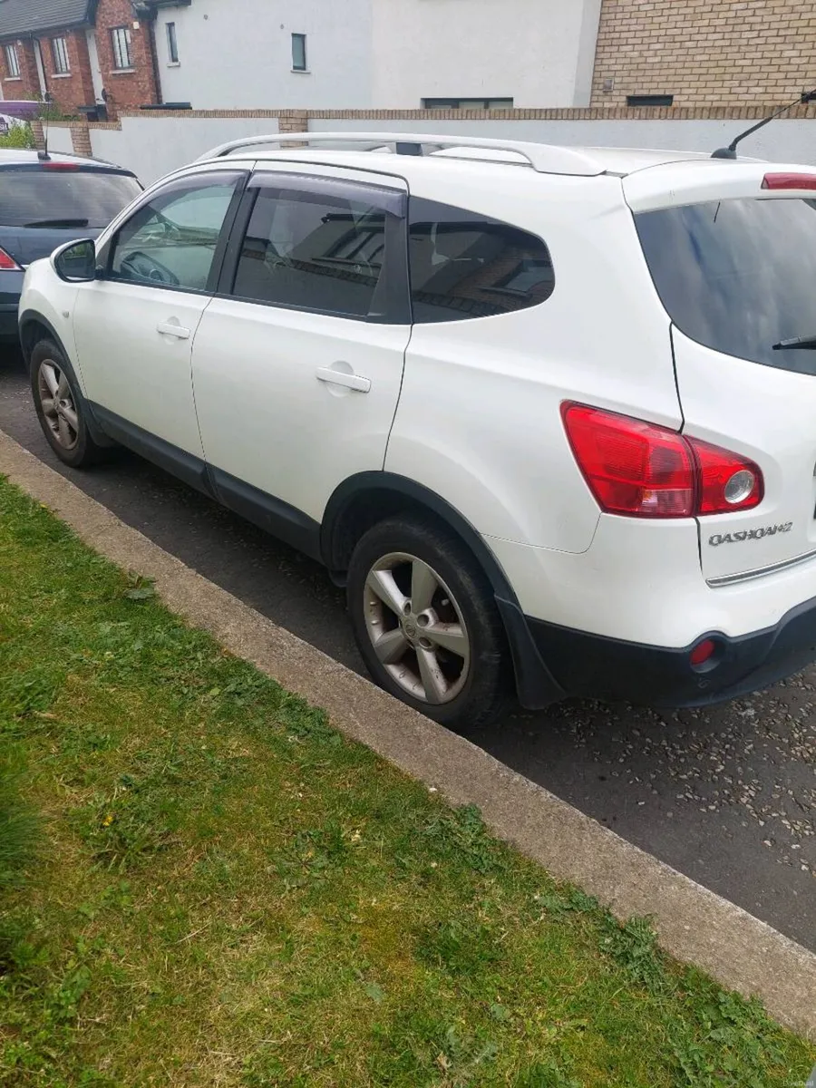 2010 Nissan Qashqai +2 7 seater - Image 3