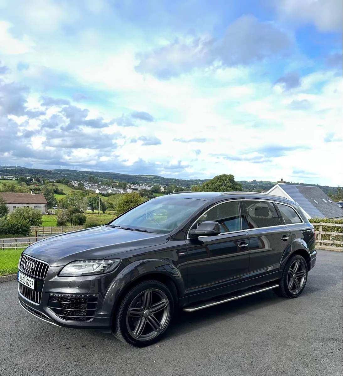 Audi Q7 - Image 1