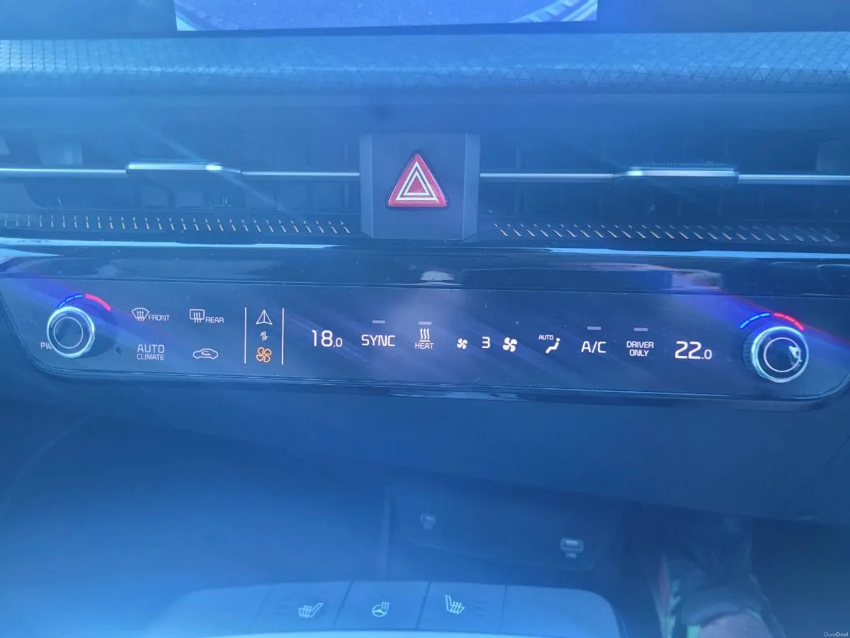 Car - Image 2