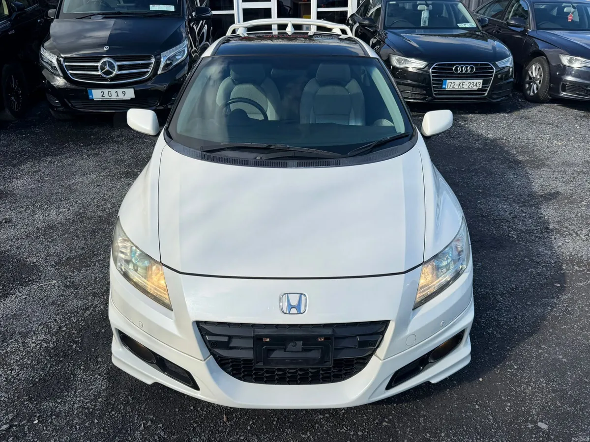 10 Honda CRZ 1.5 Hybrid - Image 1