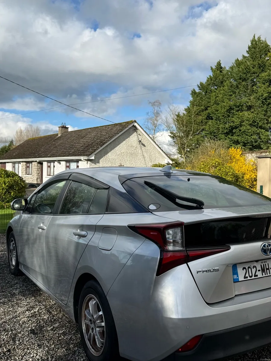 Toyota Prius - Image 2