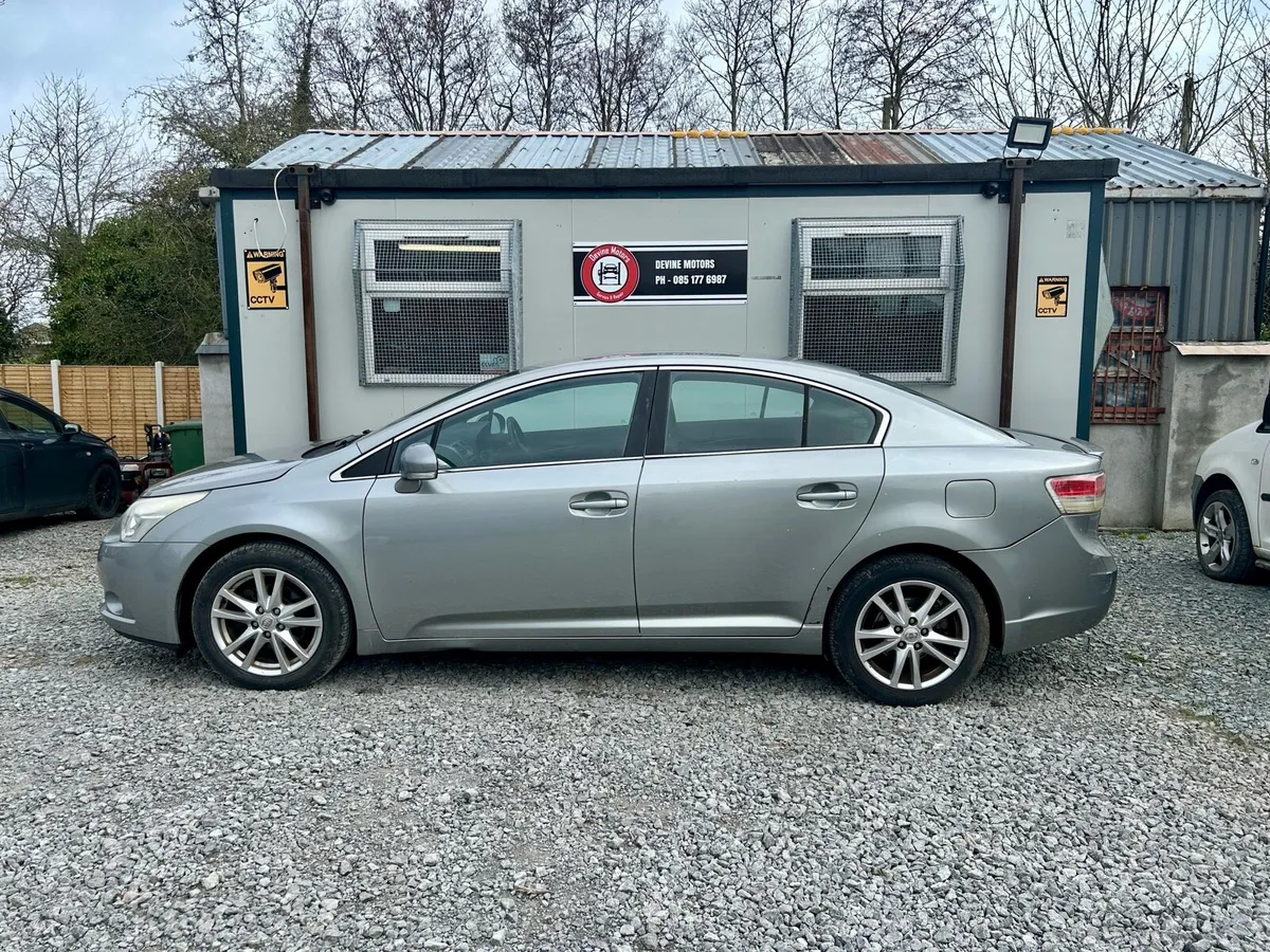 Toyota Avensis - Image 4