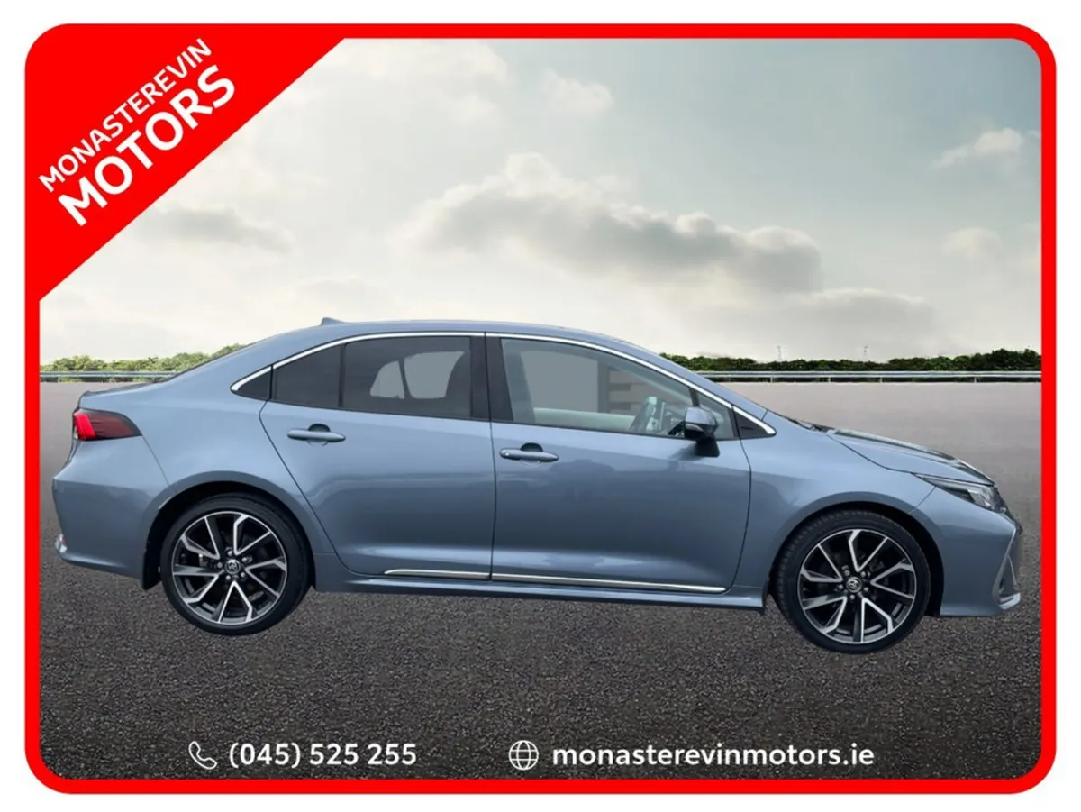 Toyota Corolla SOL SALOON 4DR AUTO HYBRID - Image 3