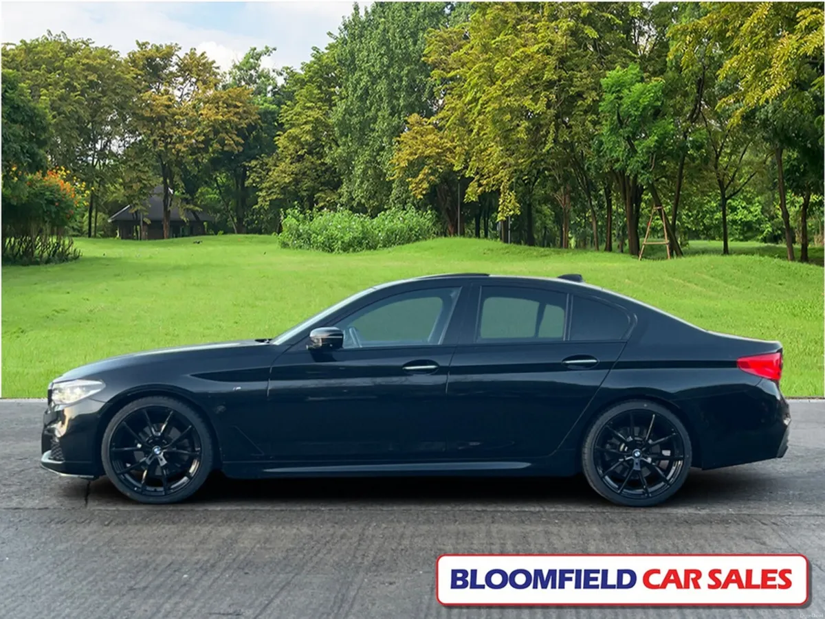 BMW 5-Series **DEPOSIT TAKEN**MSPORT , SUNROOF // - Image 4