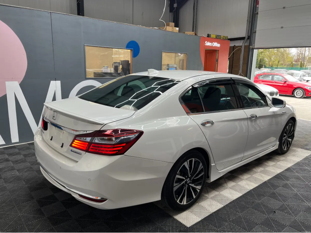 Honda Accord 2016 HONDA ACCORD HYBRID EX 2.0 AUTOM - Image 2