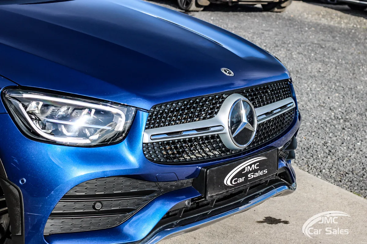 2022 MERCEDES BENZ GLC 300e AMG LINE - Image 4