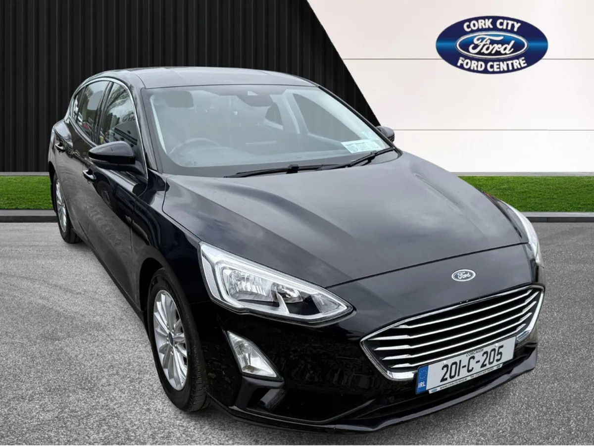 Ford Focus TITANIUM 1.0 ECOBOOST 12 125 4DR - Image 1