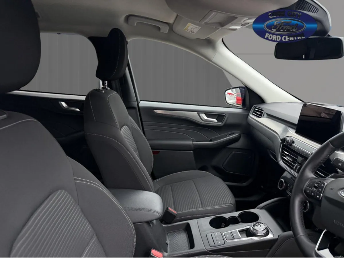 Ford Kuga TITANIUM 2.5 PHEV 225 S6.2 - Image 6