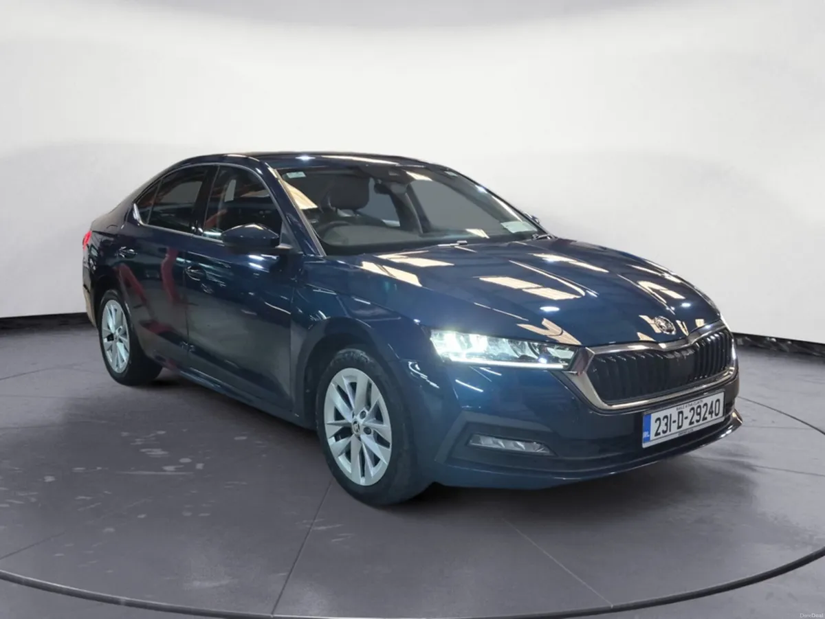 Skoda Octavia AMBITION 2.0 TDI 115HP 5DR - Image 3