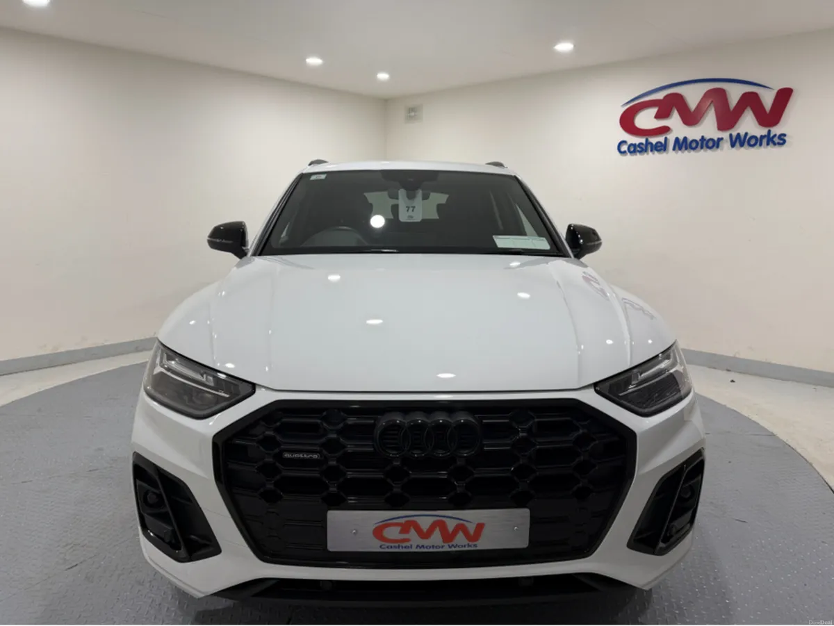 Audi Q5 BLACK EDITION S LINE 50 TFSI E QUATTRO**SA - Image 2