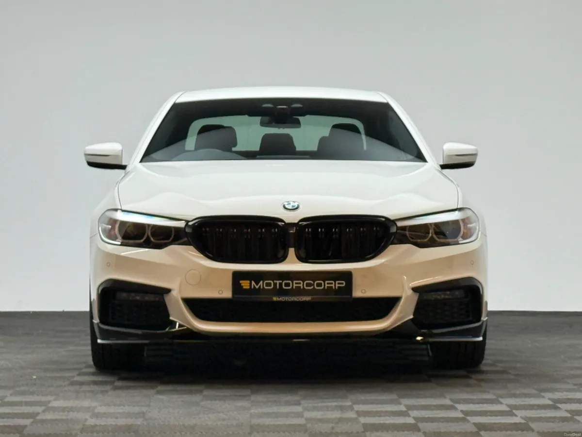 BMW 5-Series 530E M SPORT - Image 2