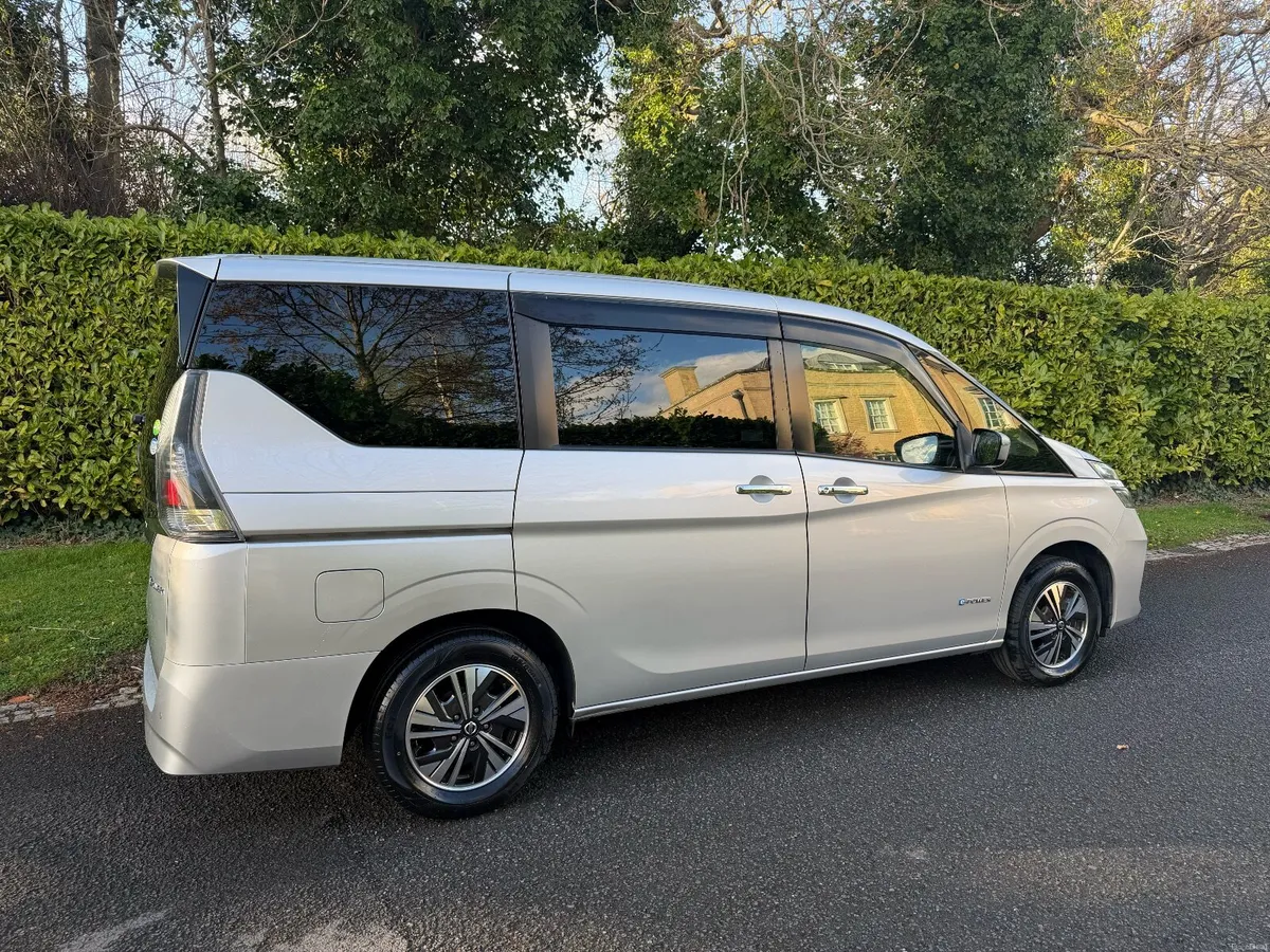 2020 Nissan Serena 1.2 e-POWER Hybrid – 7 Seater - Image 3