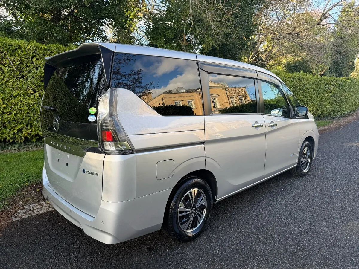 2020 Nissan Serena 1.2 e-POWER Hybrid – 7 Seater - Image 4