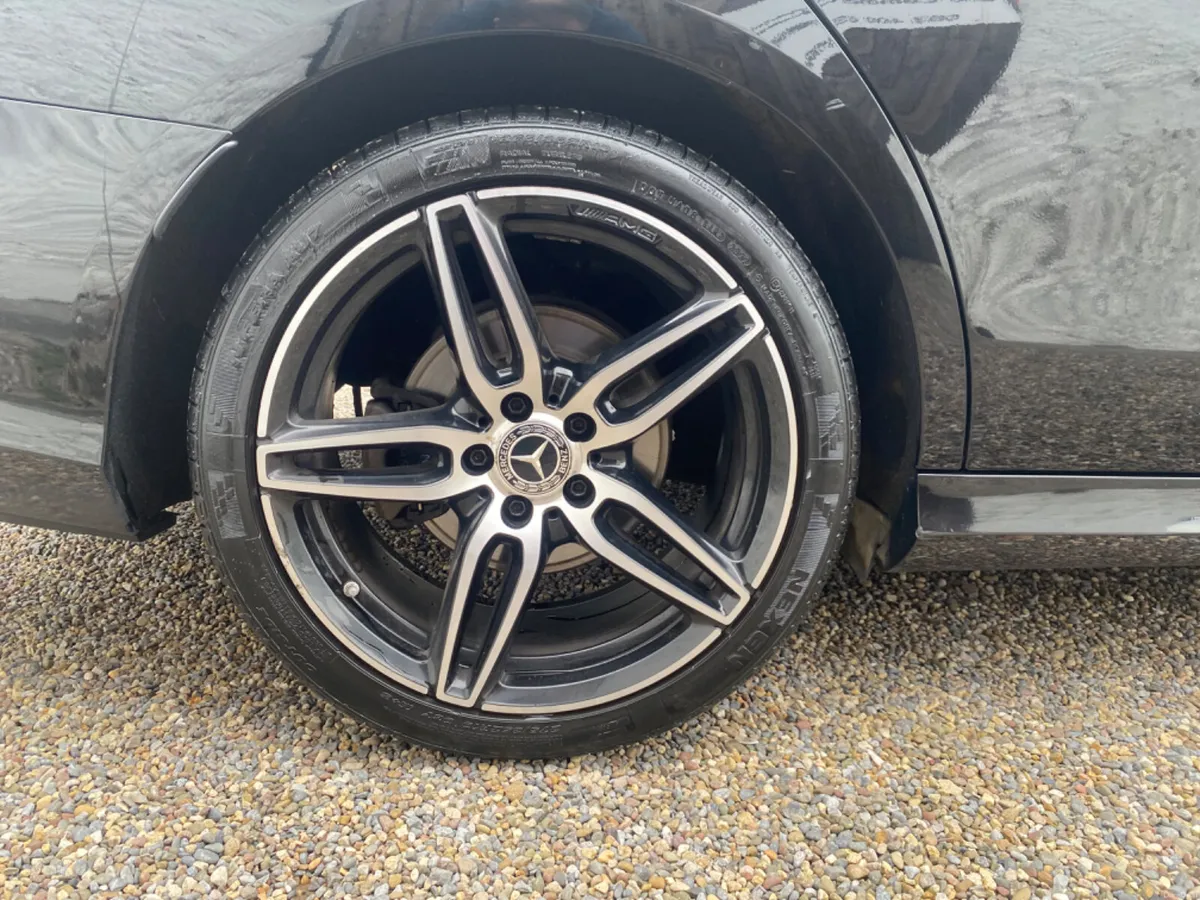 Mercedes-Benz E-Class 2017 - Image 4