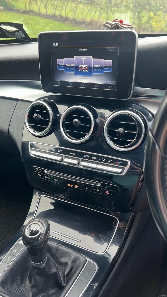 Mercedes Benz C Class - Image 6