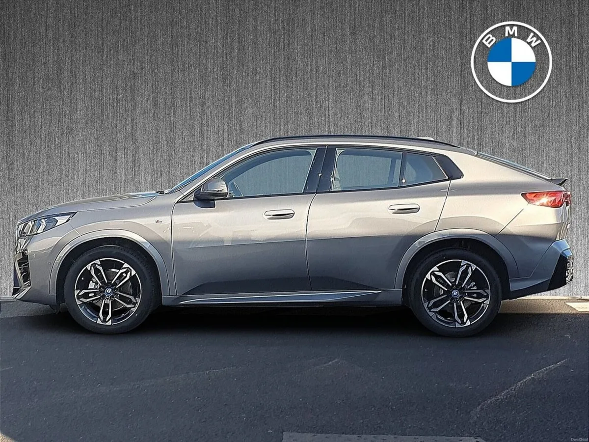 BMW iX2 eDrive20 M Sport - Image 2