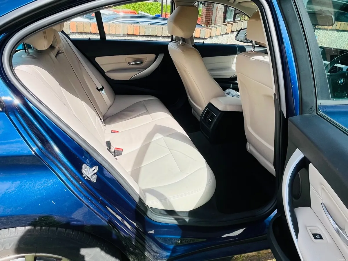 BMW 3-Series 2017 - Image 3