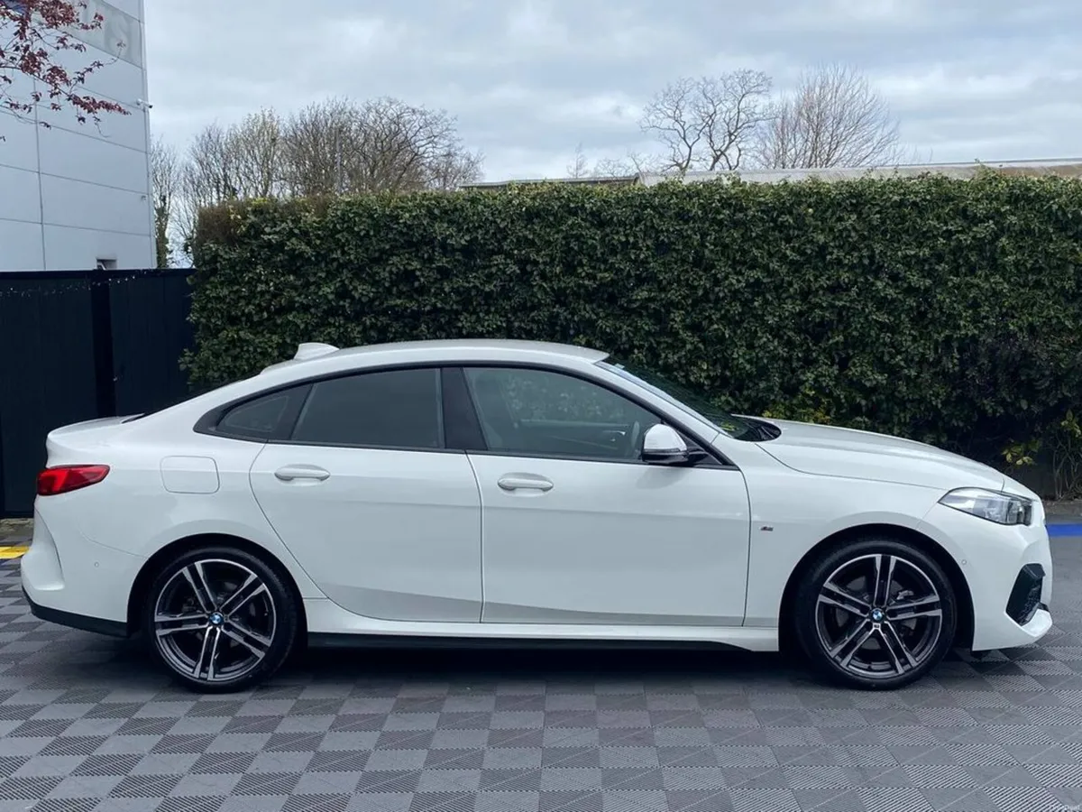 BMW 2-Series 218D M-SPORT 2.0 AUTO // APPLE CARPLA - Image 2