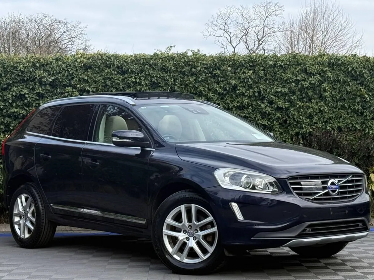 Volvo XC60 D4 CLASSIC 2.0 D // OPENING PAN ROOF // - Image 3