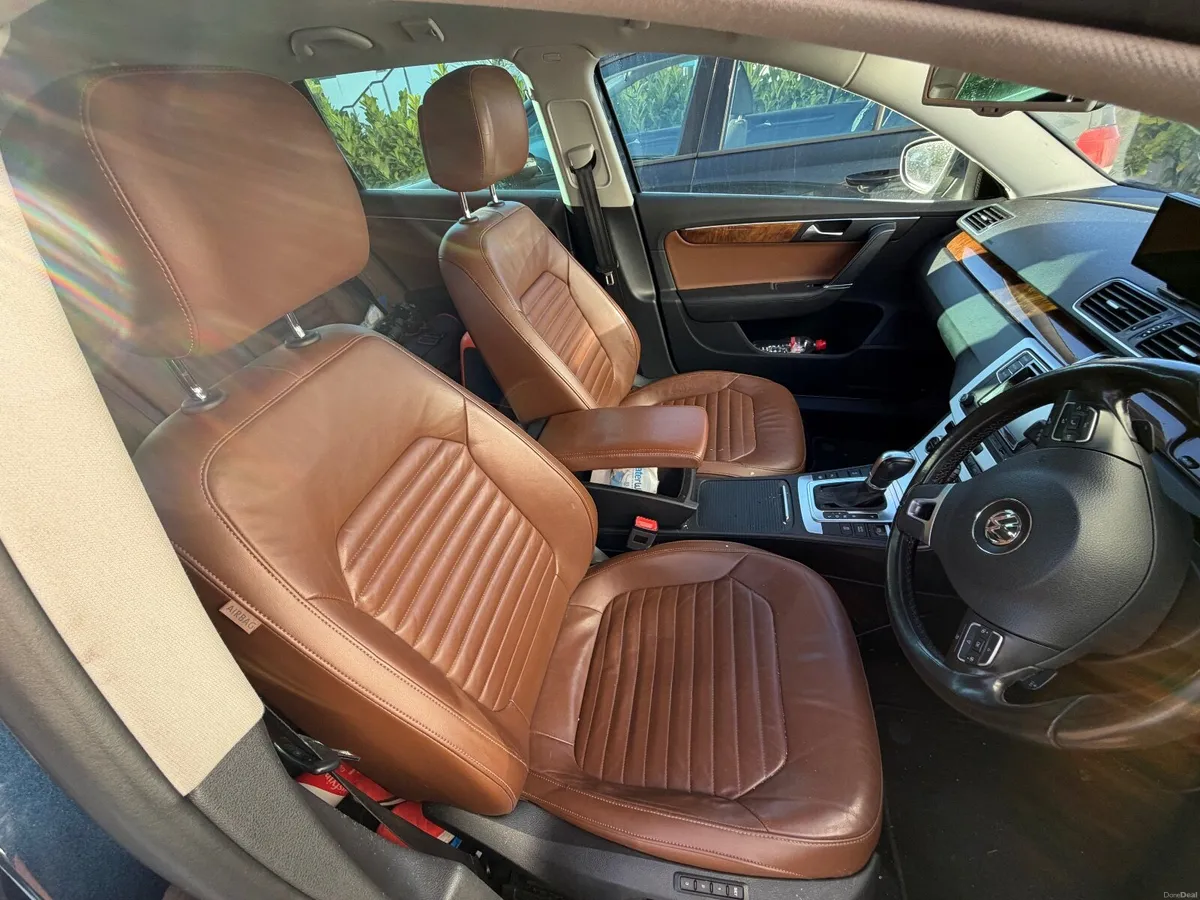 Volkswagen Passat 2013 - Image 3