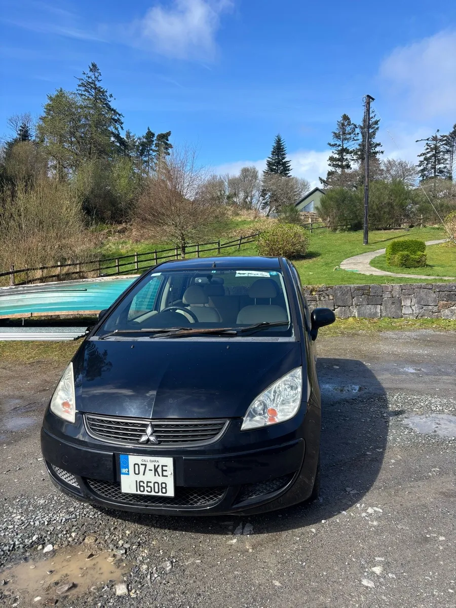2007 Mitsubishi Colt - Image 2