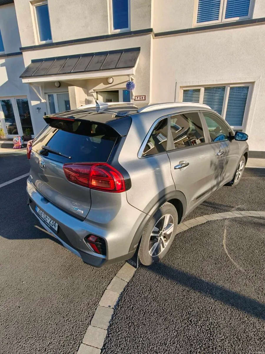 Kia niro plug in hybrid - Image 3