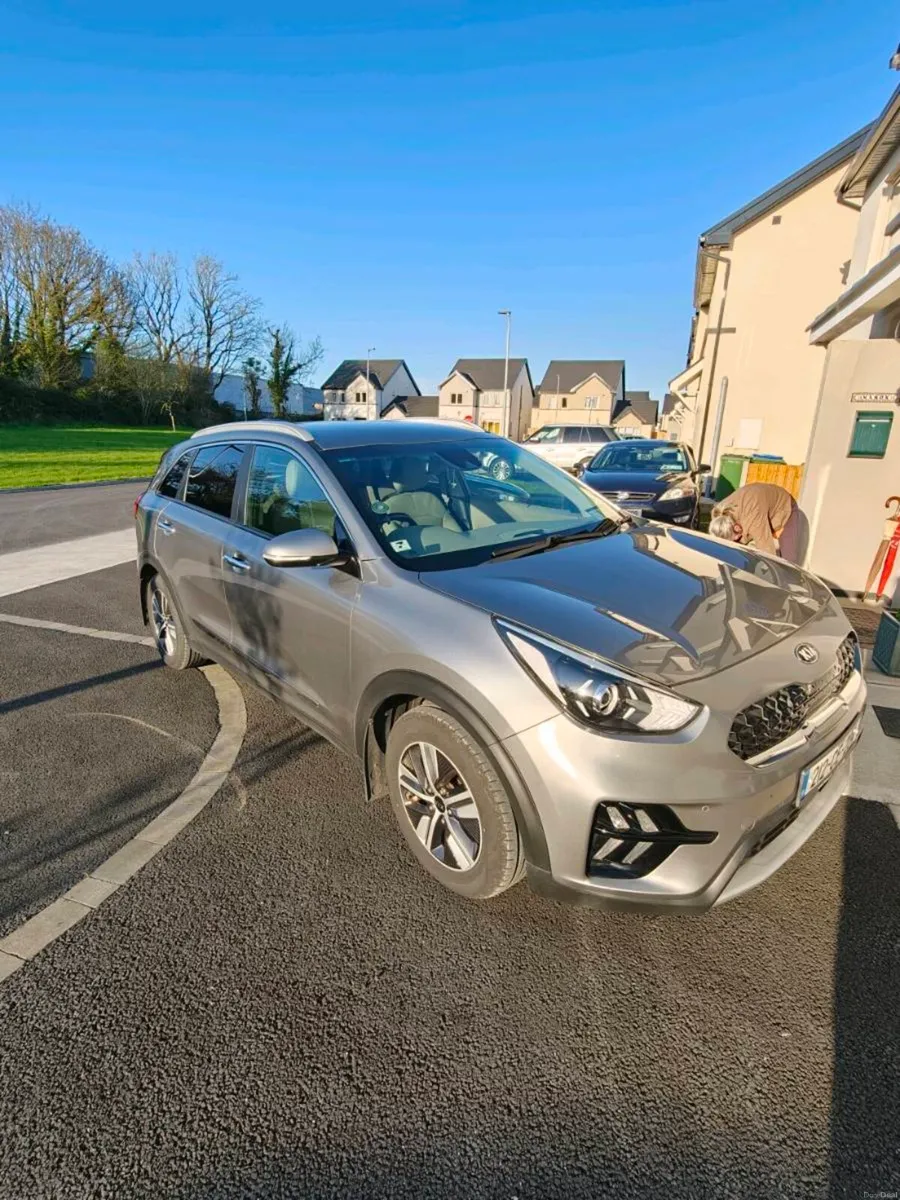 Kia niro plug in hybrid - Image 4