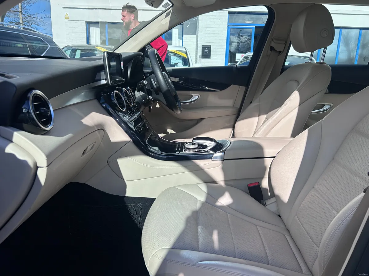 2018 MERCEDES GLC 220d 4 MATIC 4WD LOW KMS - Image 4