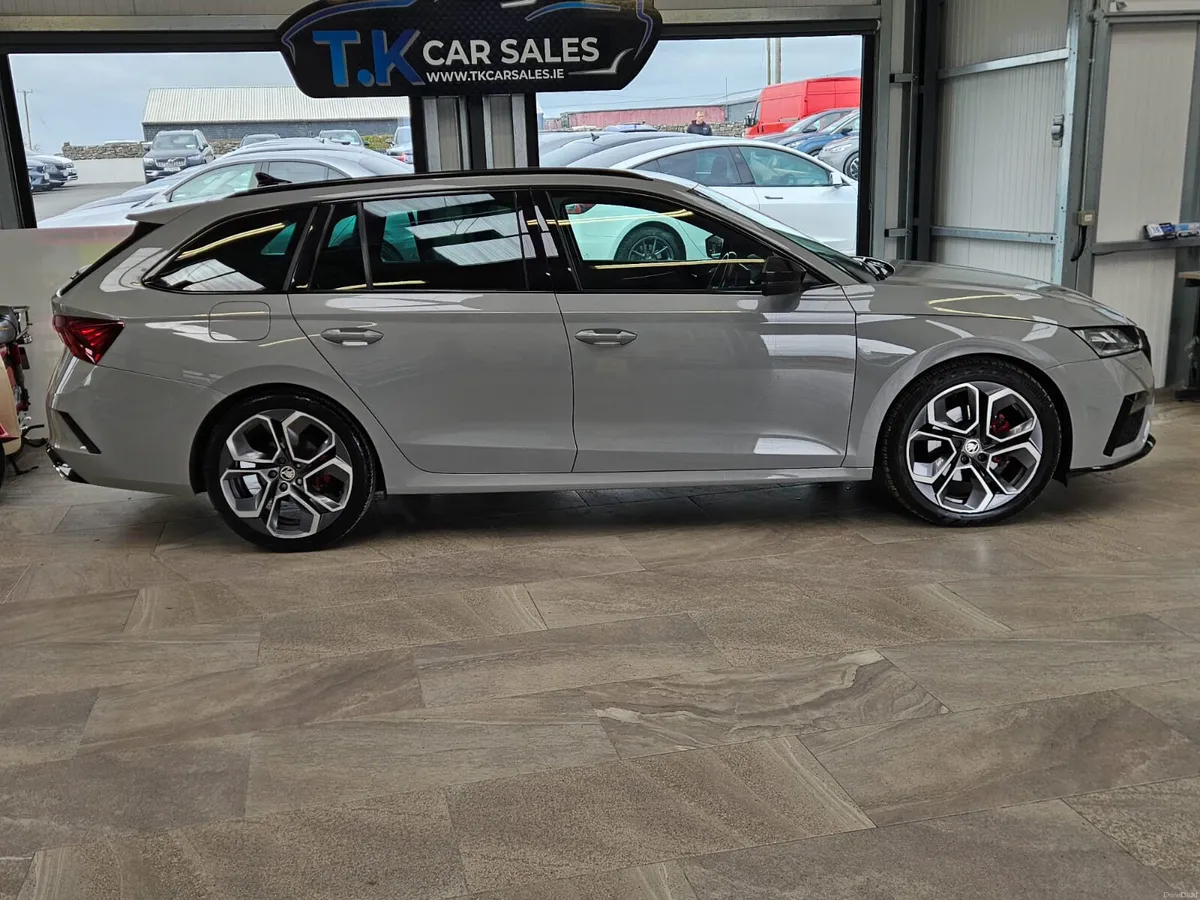 21 SKODA OCTAVIA  VRS 200 BHP AUTOMATIC - Image 2
