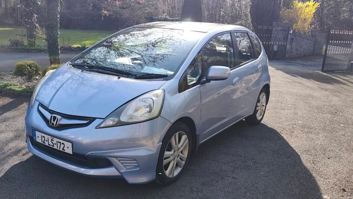 Honda Jazz low millage NCT05/27 TAX05/26 - Image 3