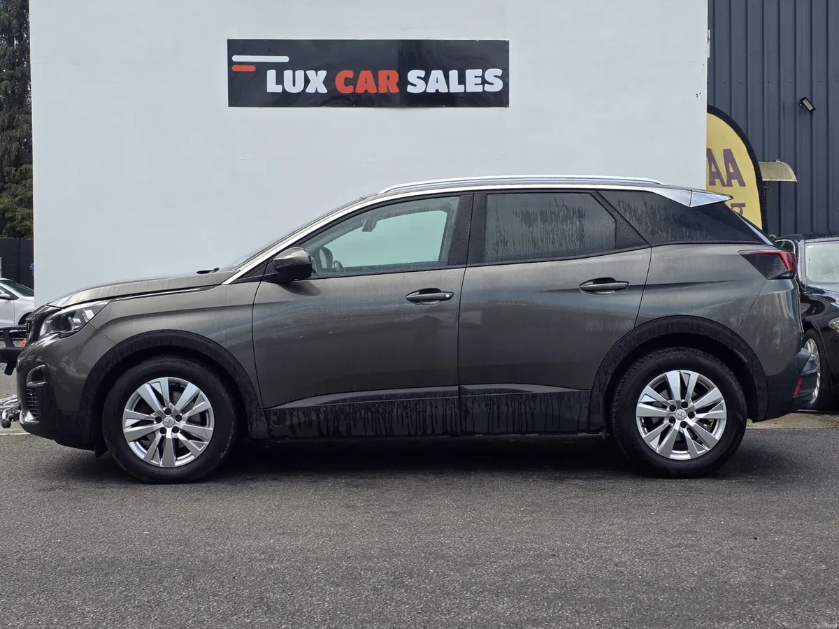 Peugeot 3008 2020 1.2 PETROL - Image 4