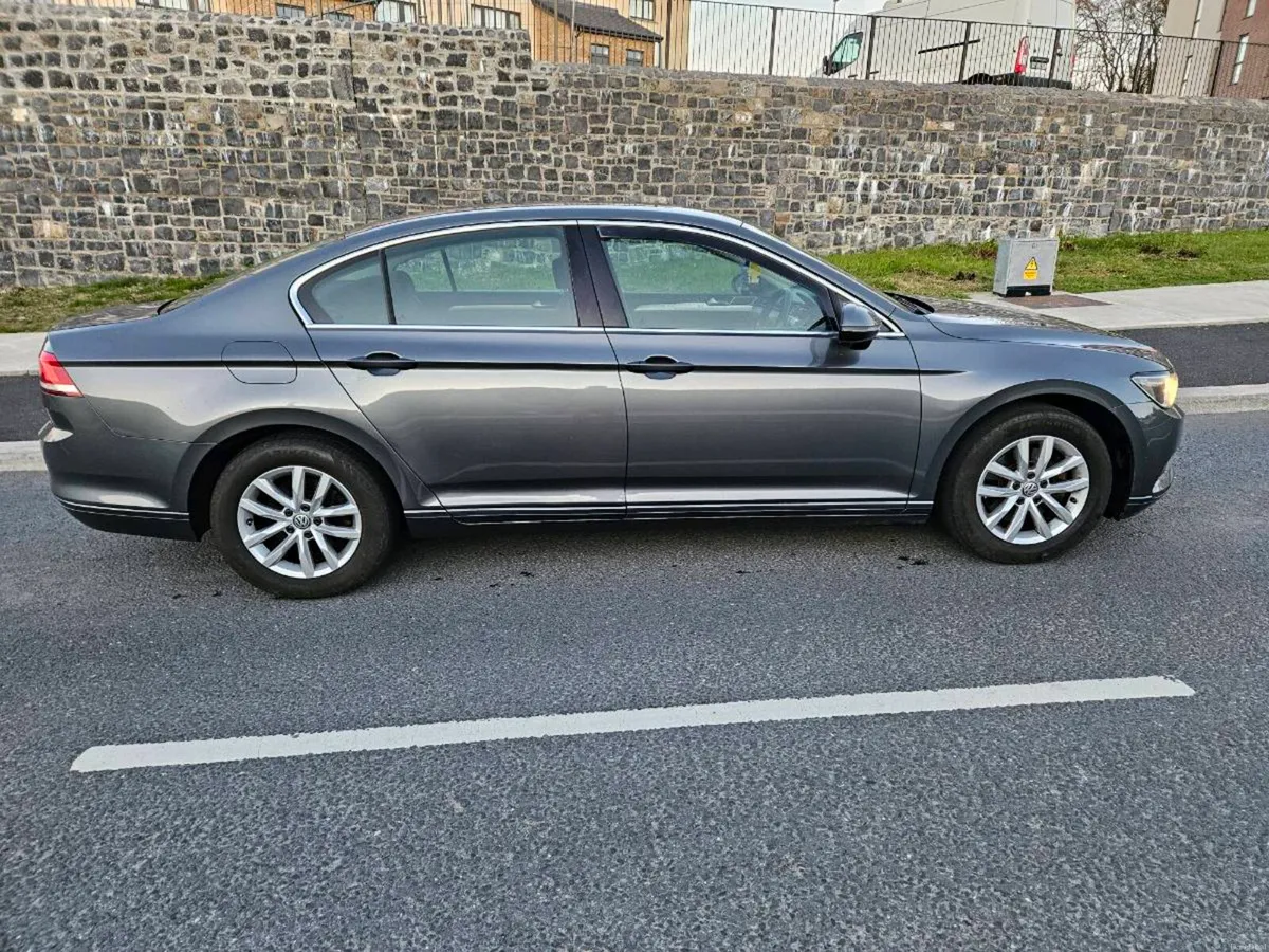 Passat 1.6 tdi new nct 02/2027 tax 05/2026 - Image 4